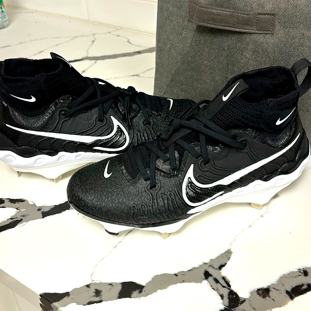 New! Nike Alpha Huarache NXT Black baseball cleats size 8.5